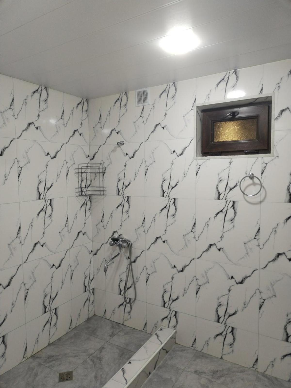 Lyucie Guest House Idzjevan Buitenkant foto