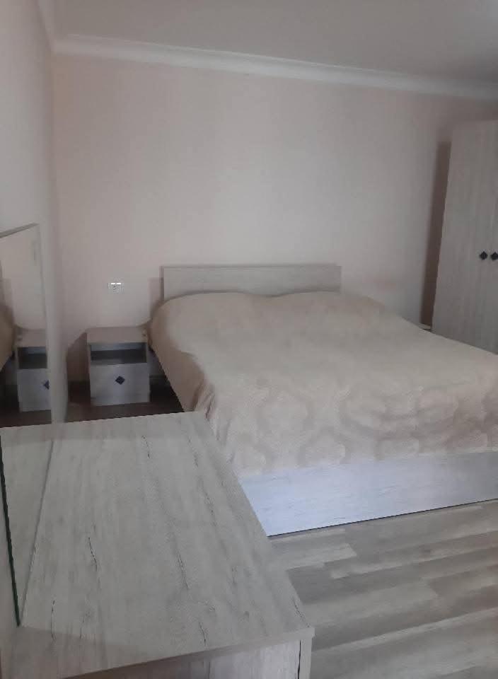 Lyucie Guest House Idzjevan Buitenkant foto