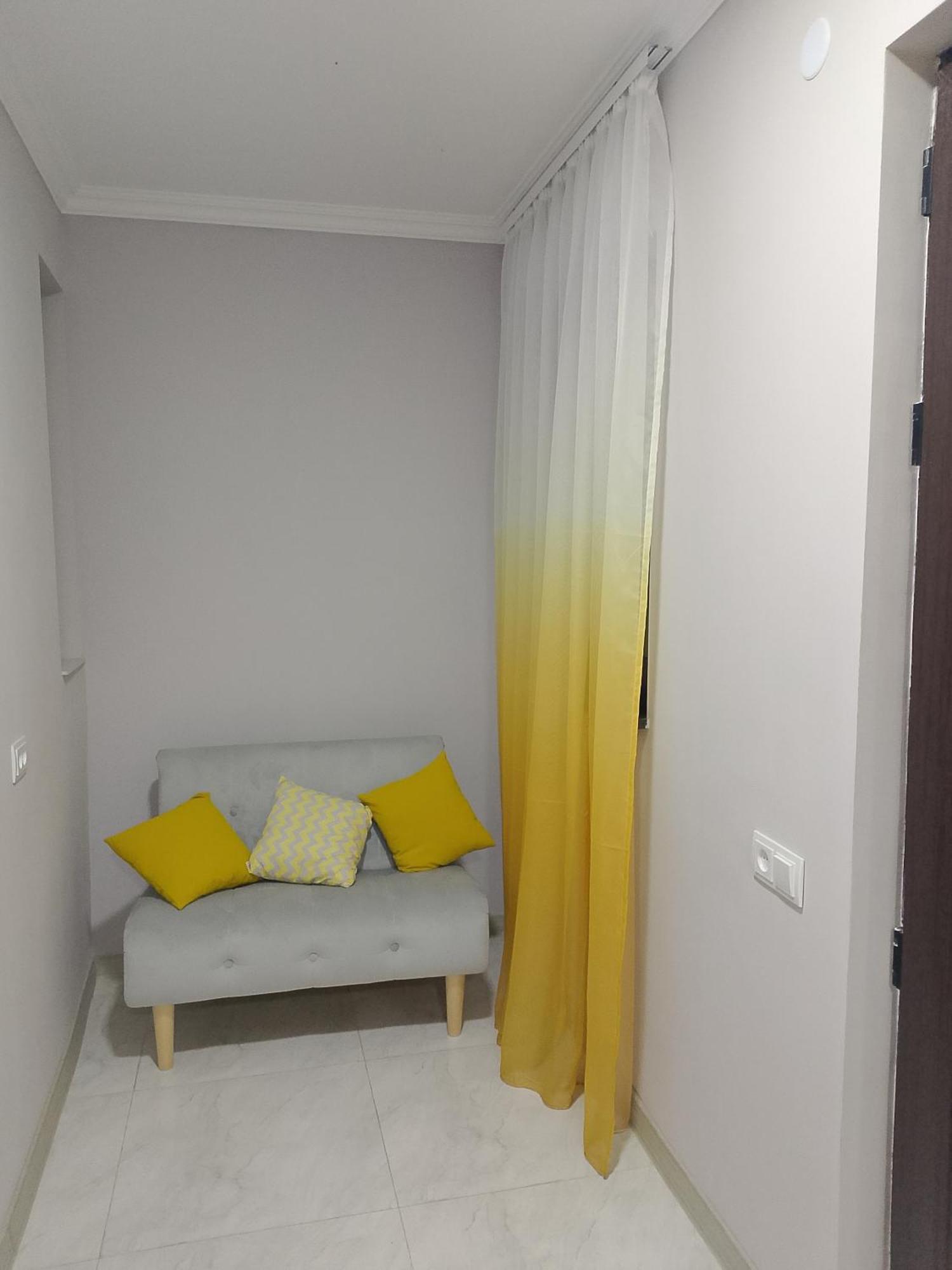 Lyucie Guest House Idzjevan Buitenkant foto