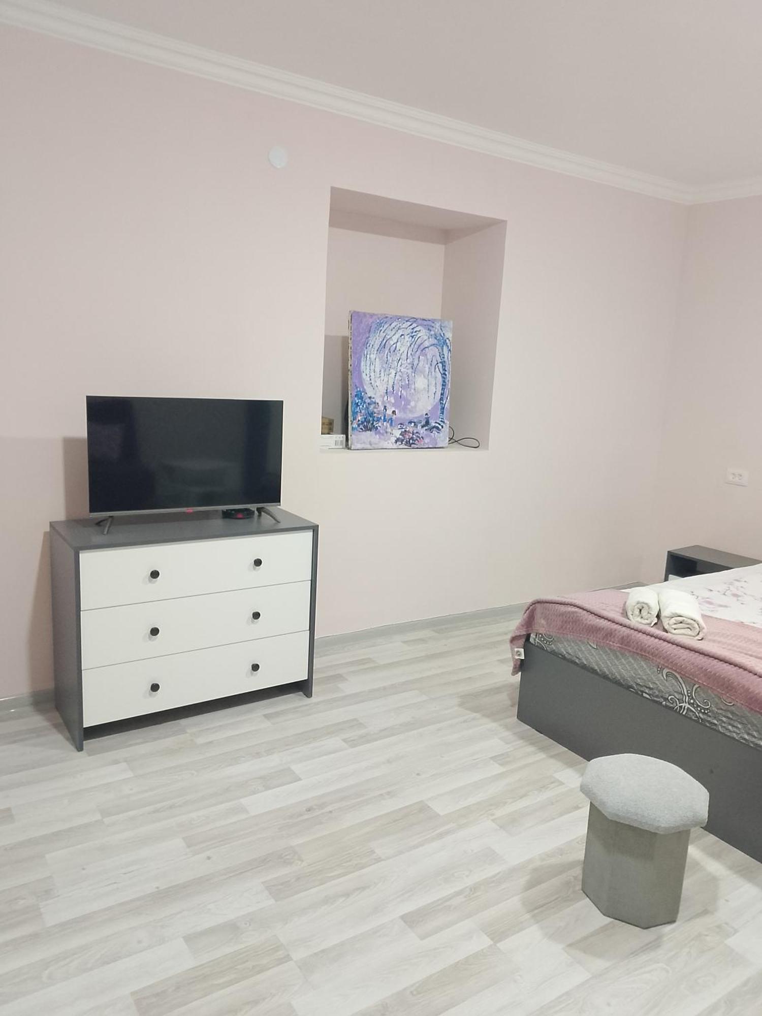 Lyucie Guest House Idzjevan Buitenkant foto